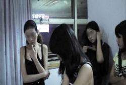 91裸体成人直播,暗流涌动的网络直播乱象